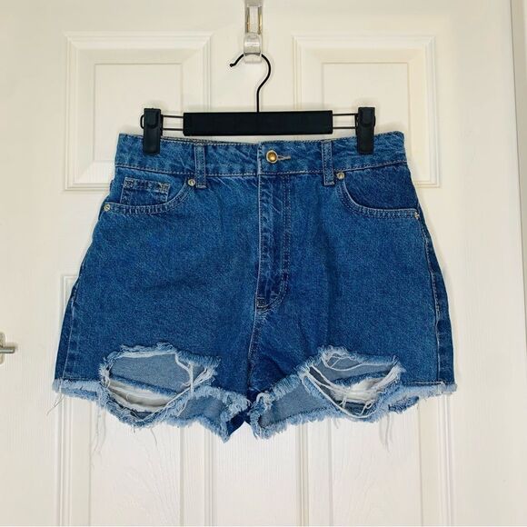 Pretty Little Thing Mid Blue Wash Distressed Hem Size 4 - Picture 5 of 9